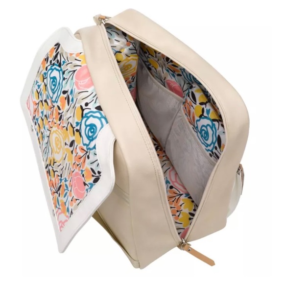 Petunia Pickle Bottom Diaper Bag with FREE Stroller Straps - Picture 7 of 9